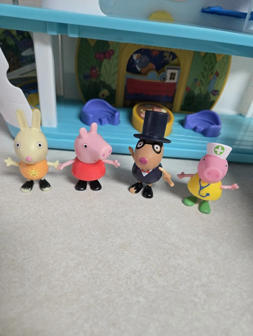 Peppa Pig Cruise Ship & Figurines